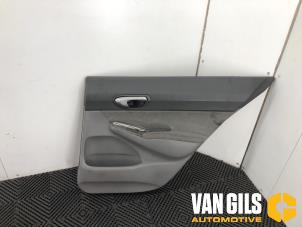 Używane Tapicerka drzwi prawych tylnych wersja 4-drzwiowa Honda Civic (FA/FD) 1.3 Hybrid Cena na żądanie oferowane przez Van Gils Automotive