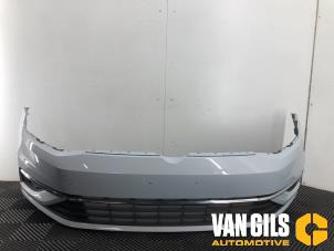 Used Front bumper Volkswagen Golf VII (AUA) 1.0 TSI 12V BlueMotion Price € 332,74 Inclusive VAT offered by Van Gils Automotive