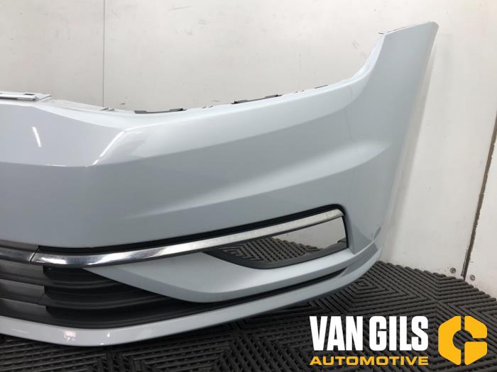 Front bumper Volkswagen Golf VII 1.0 TSI 12V LB9Z - 5G0807221FM