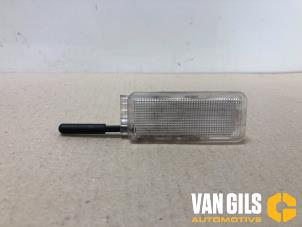 Usagé Lampe Peugeot 307 (3A/C/D) 1.6 16V Prix sur demande proposé par Van Gils Automotive