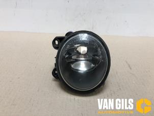 Used Fog light, front right BMW 5 serie Touring (F11) 535i 24V TwinPower Turbo Price on request offered by Van Gils Automotive