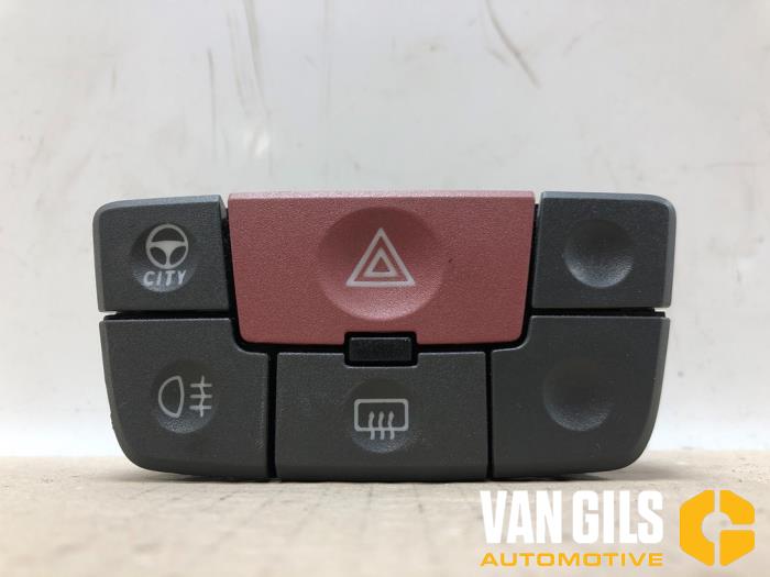 Usados Interruptor Fiat Panda (169) 1.2 Fire Precio € 20,00 Norma de margen ofrecido por Van Gils Automotive
