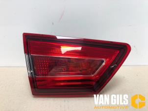 Used Taillight, left Renault Clio IV (5R) 1.5 Energy dCi 90 FAP Price on request offered by Van Gils Automotive