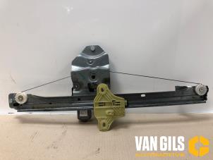 Used Window mechanism 4-door, front right Renault Clio IV (5R) 1.5 Energy dCi 90 FAP Price on request offered by Van Gils Automotive