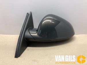 Used Wing mirror, left Opel Insignia 2.0 CDTI 16V 140 ecoFLEX Price on request offered by Van Gils Automotive
