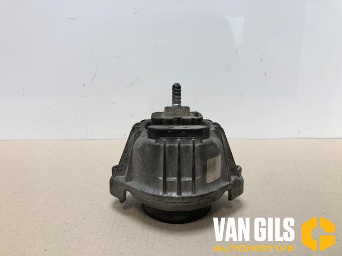 Usagé Support moteur BMW 1 serie (E87/87N) 116i 1.6 16V Prix € 30,00 Règlement à la marge proposé par Van Gils Automotive