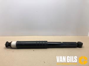 Used Rear shock absorber, left Renault Clio IV (5R) 1.5 Energy dCi 90 FAP Price on request offered by Van Gils Automotive