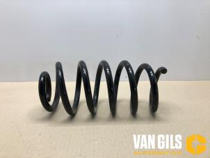 Used Rear coil spring Renault Clio IV (5R) 1.5 Energy dCi 90 FAP Price on request offered by Van Gils Automotive