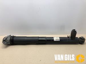 Używane Amortyzator prawy tyl Volkswagen Golf VII (AUA) 1.4 TSI 16V Cena na żądanie oferowane przez Van Gils Automotive