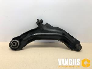 Used Front wishbone, left Renault Clio IV (5R) 1.5 Energy dCi 90 FAP Price on request offered by Van Gils Automotive