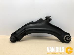 Used Front wishbone, right Renault Clio IV (5R) 1.5 Energy dCi 90 FAP Price on request offered by Van Gils Automotive