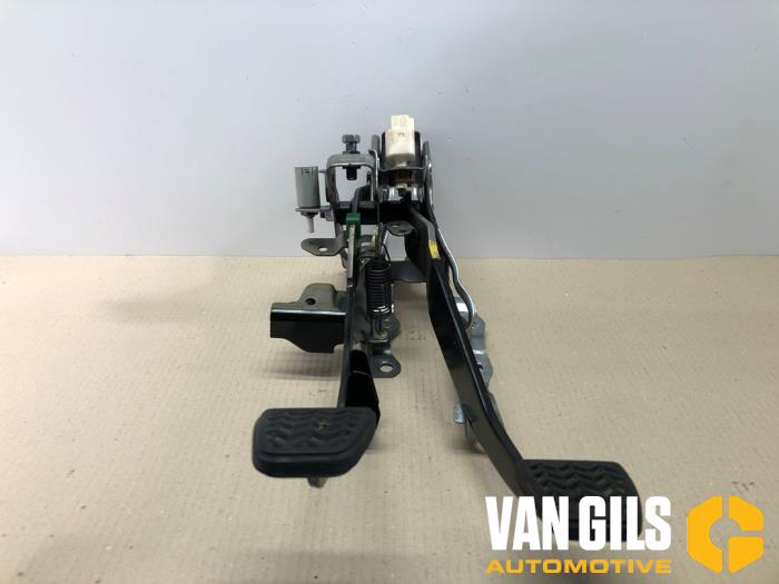 Gebrauchte Pedale Set Peugeot 108 1.0 12V Preis auf Anfrage angeboten von Van Gils Automotive