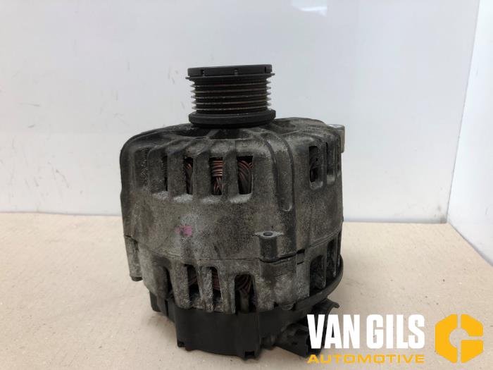 Usagé Dynamo Fiat Scudo (270) 2.0 D Multijet Prix € 50,00 Règlement à la marge proposé par Van Gils Automotive