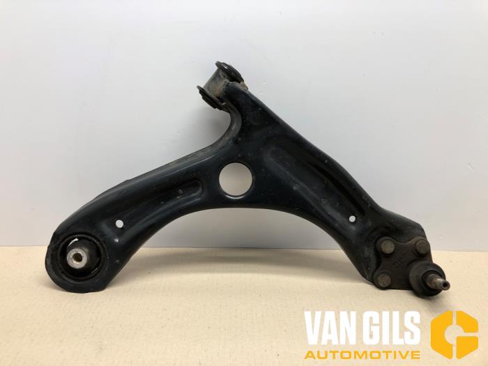 Front wishbone, right from a Volkswagen Up! (121) 1.0 12V 75 2012