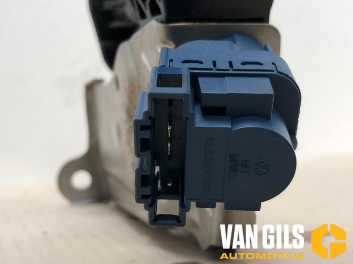 Clutch pedal Volkswagen Up! 1.0 12V 75 1S1721059D