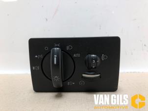 Usados Interruptor de luz Ford Focus 2 2.0 16V Precio € 35,00 Norma de margen ofrecido por Van Gils Automotive