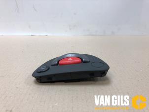 Used Panic lighting switch Smart Fortwo Coupé (450.3) 0.7 Price € 30,00 Margin scheme offered by Van Gils Automotive