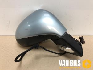 Used Wing mirror, right Peugeot 207/207+ (WA/WC/WM) 1.4 16V VTi Price € 65,00 Margin scheme offered by Van Gils Automotive