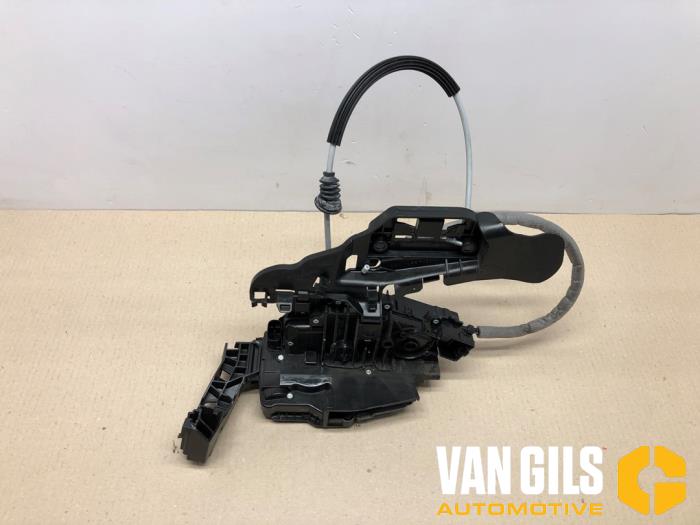 Front door lock mechanism 4-door, right from a Mercedes-AMG GLE AMG Coupe (C292) 5.5 63 S AMG V8 biturbo 32V 4-Matic 2017