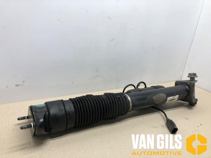 Rear shock absorber rod, left from a Mercedes-AMG GLE AMG Coupe (C292) 5.5 63 S AMG V8 biturbo 32V 4-Matic 2017
