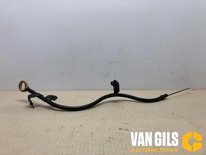 Used Oil dipstick Toyota Aygo (B10) 1.0 12V VVT-i Price on request offered by Van Gils Automotive