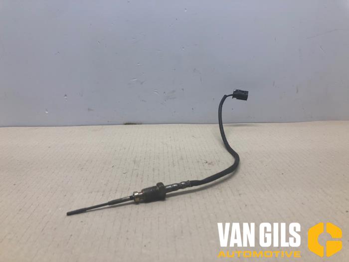 Exhaust heat sensor from a BMW 3 serie Gran Turismo (F34) 320d 2.0 16V 2017