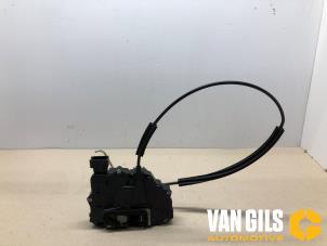 Gebrauchte Türschlossmechanik 4-türig links vorne Fiat Grande Punto (199) 1.4 Preis auf Anfrage angeboten von Van Gils Automotive