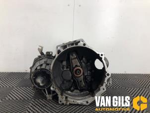 Używane Skrzynia biegów Audi A3 (8P1) 2.0 16V FSI Cena € 349,99 Procedura marży oferowane przez Van Gils Automotive