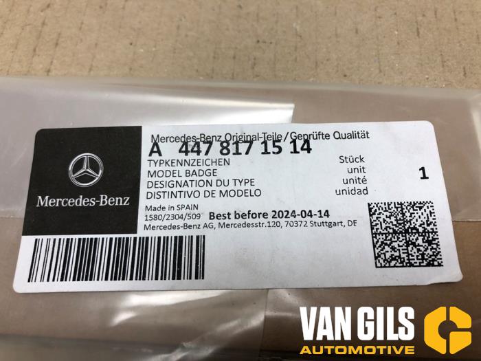 Emblema de un Mercedes-Benz Vito (447.6) 2.2 114 CDI 16V 2016