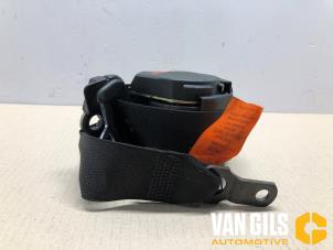 Used Front seatbelt, left BMW 5 serie (E39) 520i 24V Price on request offered by Van Gils Automotive