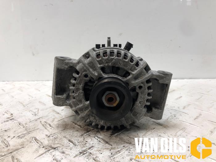 Begagnade Dynamo Opel Astra K 1.0 Turbo 12V Pris € 40,00 Marginaltabell erbjuds av Van Gils Automotive