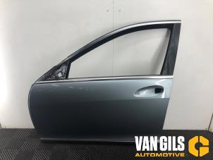 Used Door 4-door, front left Mercedes S (W221) 4.7 S-450 32V Price on request offered by Van Gils Automotive