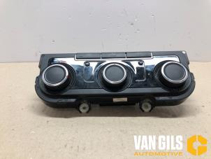 Used Heater control panel Volkswagen Caddy III (2KA,2KH,2CA,2CH) 1.6 TDI 16V Price € 45,00 Margin scheme offered by Van Gils Automotive