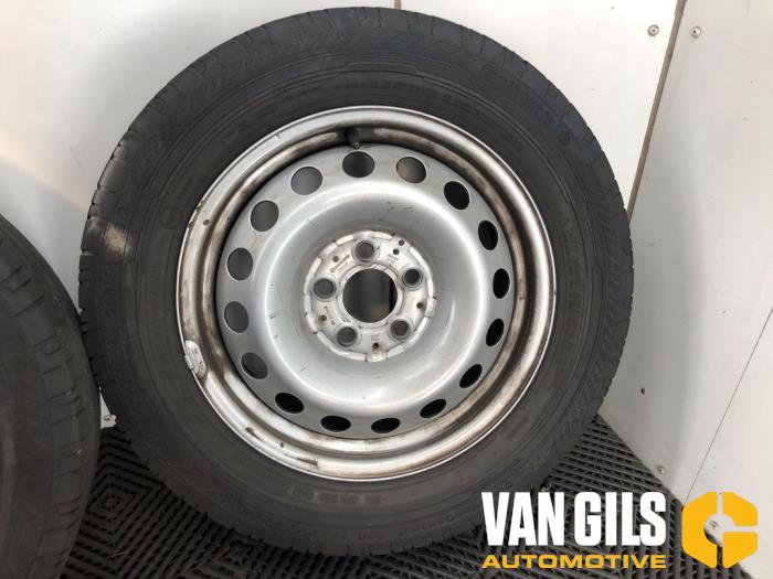 Set of wheels from a Mercedes-Benz Vito Tourer (447.7) 2.0 116 CDI 16V 2021