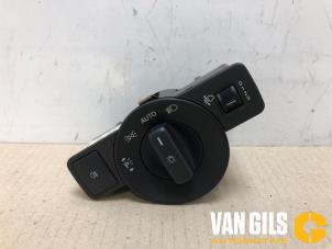 Usados Interruptor de luz Mercedes B (W246,242) 2.2 B-220 CDI BlueEFFICIENCY 16V Precio de solicitud ofrecido por Van Gils Automotive
