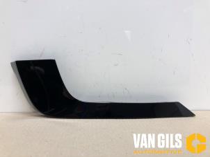 Nowe Listwa zderzaka prawy przód Volkswagen Golf VII (AUA) 1.4 TSI 16V Cena € 48,39 Z VAT oferowane przez Van Gils Automotive