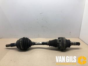 Gebrauchte Antriebswelle links vorne Volkswagen Touareg (7LA/7L6) 3.0 TDI V6 24V Preis auf Anfrage angeboten von Van Gils Automotive