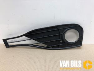 New Fog light cover plate, right BMW 4 serie (F32) 418i 1.5 TwinPower Turbo 12V Price on request offered by Van Gils Automotive