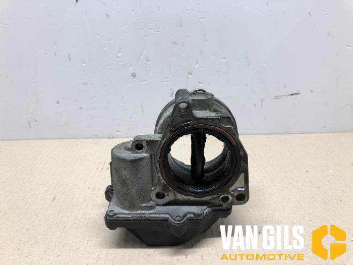 Throttle body from a Volkswagen Polo IV (9N1/2/3) 1.4 TDI 70 2008