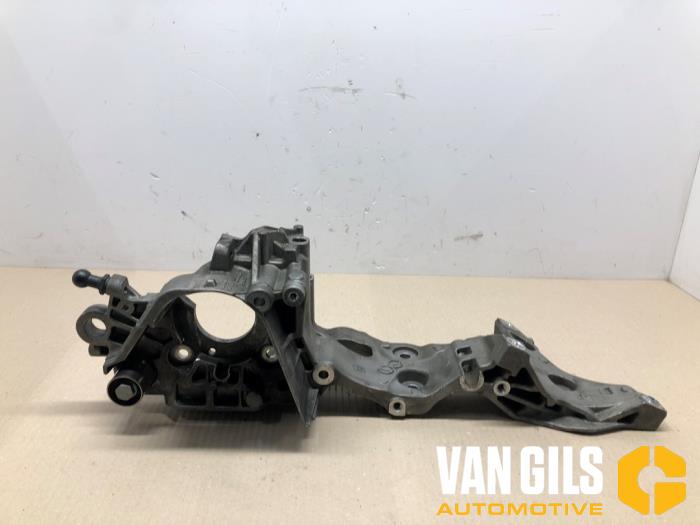 Usagé Support dynamo bas Seat Alhambra (7N) 2.0 TDI 16V Prix sur demande proposé par Van Gils Automotive