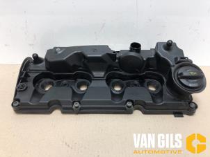 Usados Tapa de válvulas Seat Alhambra (7N) 2.0 TDI 16V Precio de solicitud ofrecido por Van Gils Automotive