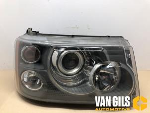 Używane Reflektor prawy Landrover Range Rover Sport (LS) 3.6 TDV8 32V Cena na żądanie oferowane przez Van Gils Automotive