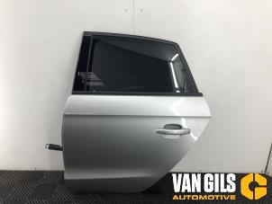 Usagé Porte arrière gauche Audi A1 Sportback (8XA/8XF) 1.6 TDI 16V Prix € 499,00 Règlement à la marge proposé par Van Gils Automotive