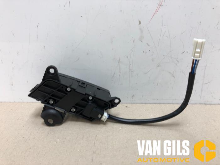 Central locking switch from a Mercedes-Benz S (W221) 4.7 S-450 32V 2007