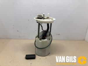 Gebrauchte Kraftstoffpumpe Elektrisch Chevrolet Spark (M300) 1.0 16V Preis auf Anfrage angeboten von Van Gils Automotive