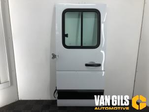 Used Rear door 4-door, left Renault Master IV (MA/MB/MC/MD/MH/MF/MG/MH) 2.3 dCi 145 16V Price on request offered by Van Gils Automotive