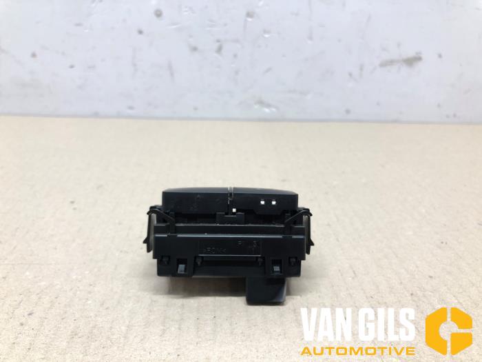 PDC switch from a Mercedes-Benz E (R207) E-200 2.0 Turbo 16V 2014