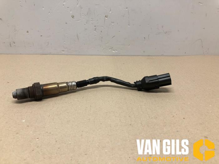Used Lambda probe Kia Carens II (FJ) 1.6i 16V Price € 35,00 Margin scheme offered by Van Gils Automotive