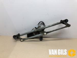 Used Wiper motor + mechanism Chevrolet Aveo (250) 1.2 16V Price on request offered by Van Gils Automotive