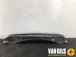 Usagé Renfort pare choc arrière Volvo V40 (MV) 1.6 D2 Prix sur demande proposé par Van Gils Automotive
